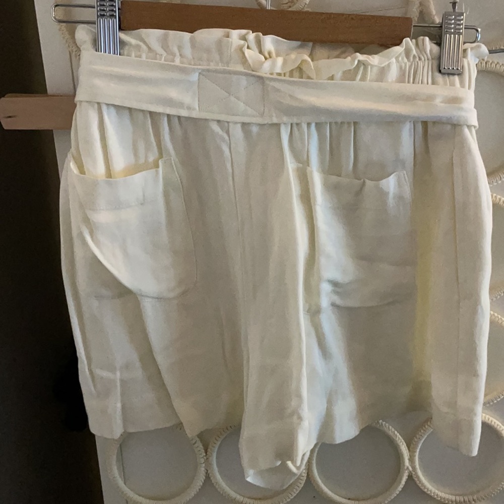 Bcbgeneration Cream Small Shorts - image 5